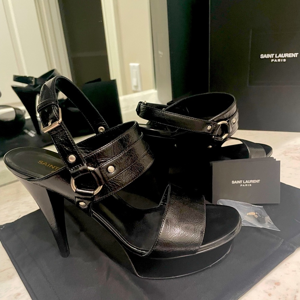 Saint Laurent Lido heal in black